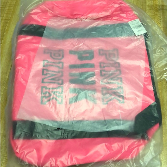 3 Victoria Secret Bags - Picture 2 of 4